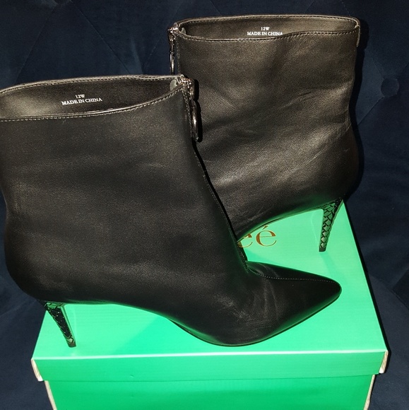 (SOLD) J. Renee Shoes - Picture 7 of 8